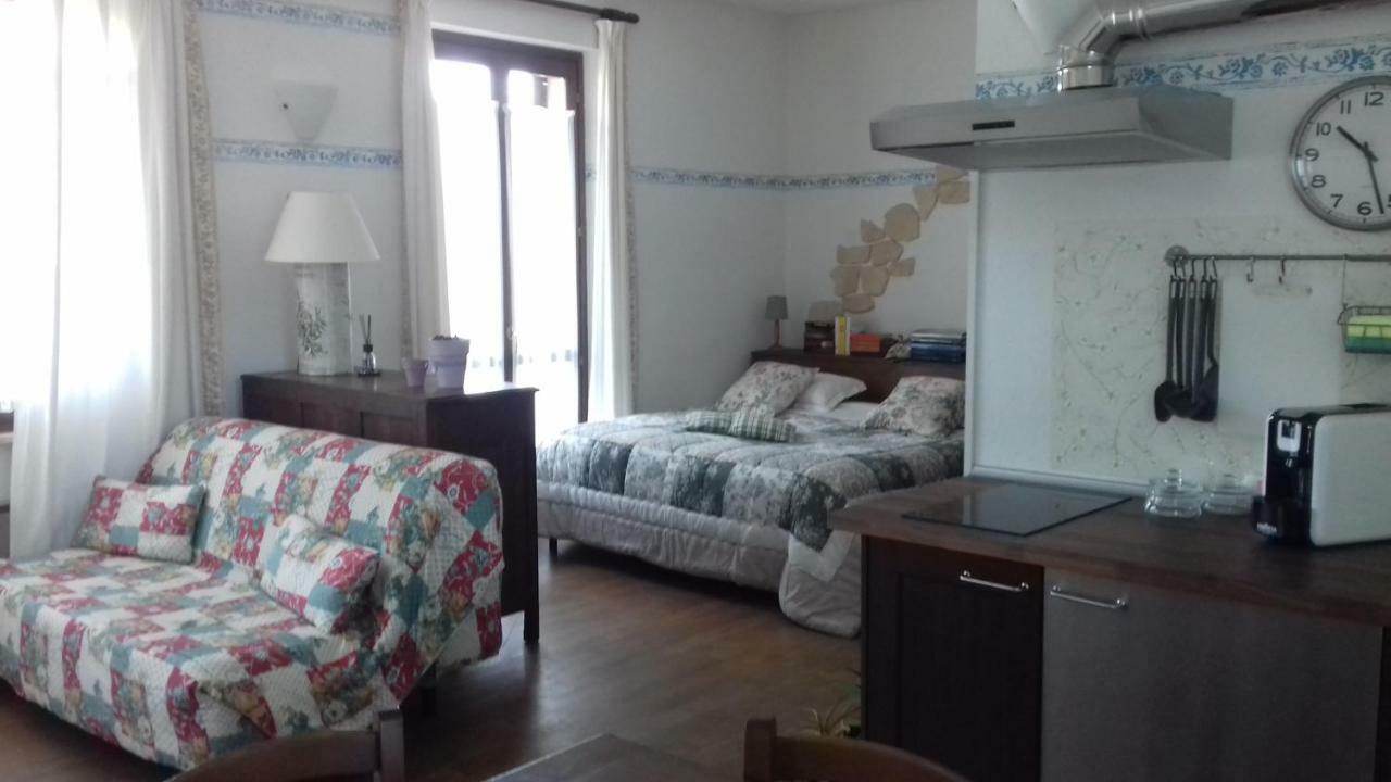 Agriturismo Cascina Knec Feisoglio Екстериор снимка